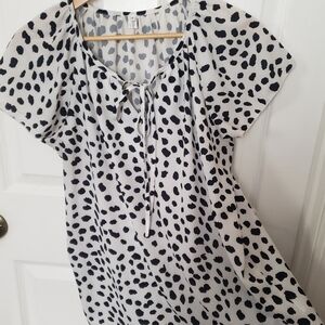 J. Jill Black and White Spotted Blouse